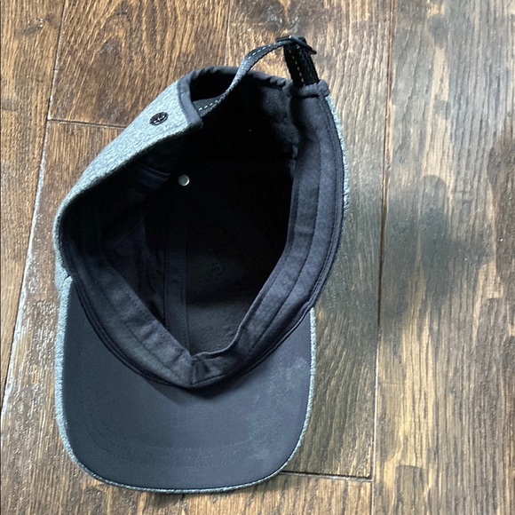 Lululemon Gray Baller Hat - Picture 3 of 3